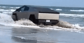 테슬라 사이버트럭 바다