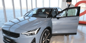 볼보, 폴스타 지분